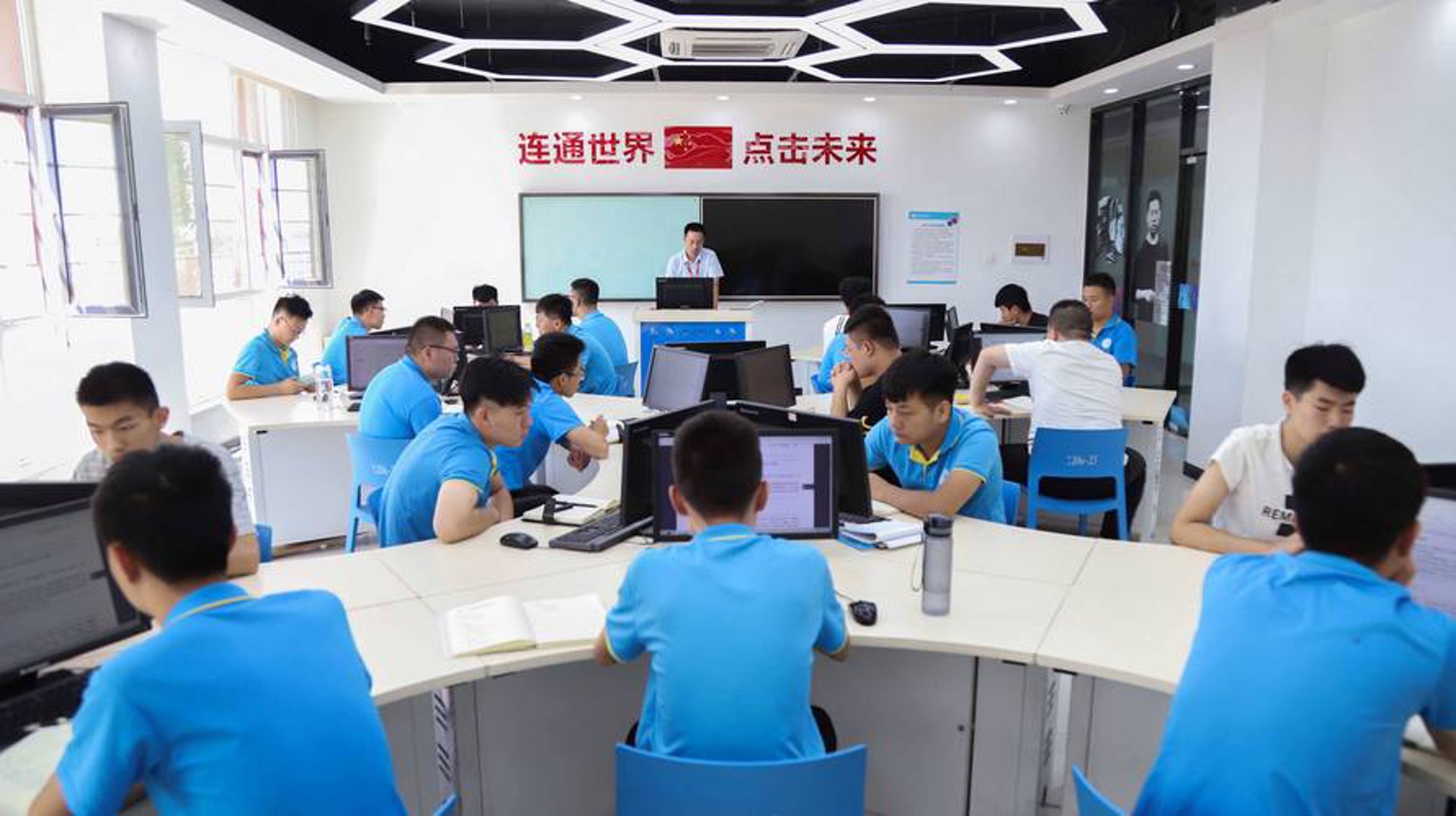 选择最优质的绥化短视频制作服务